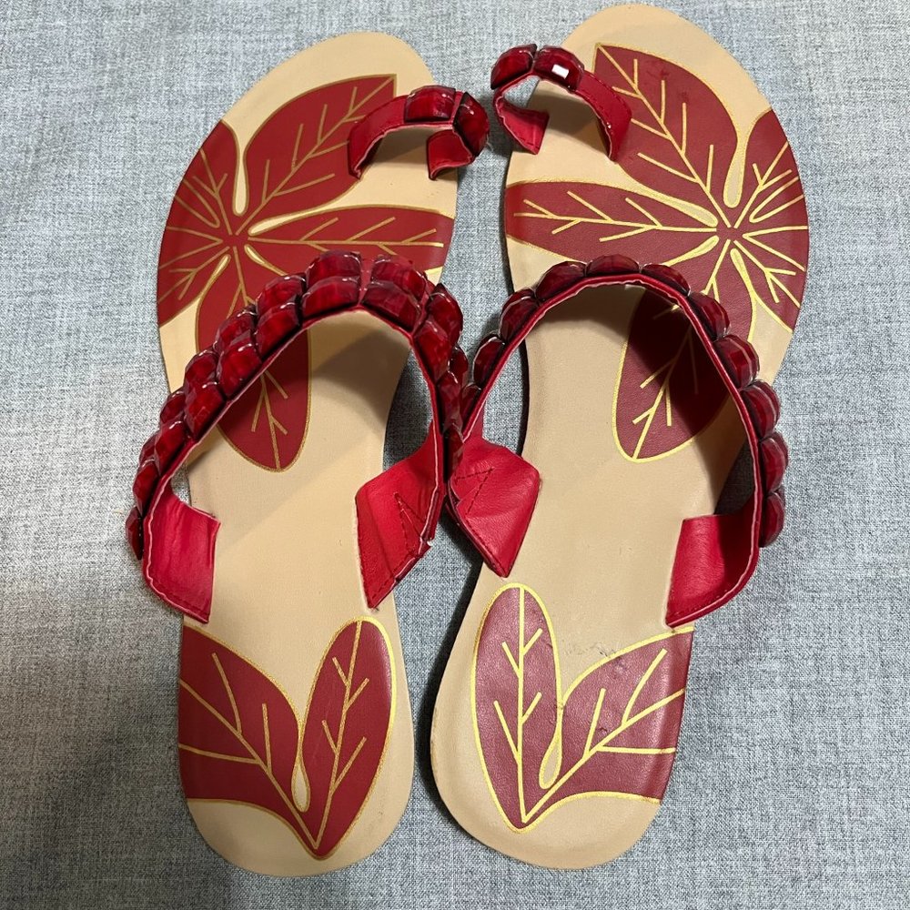 Ladies Flat Sandals Red and Tan Bedazzled Size 8